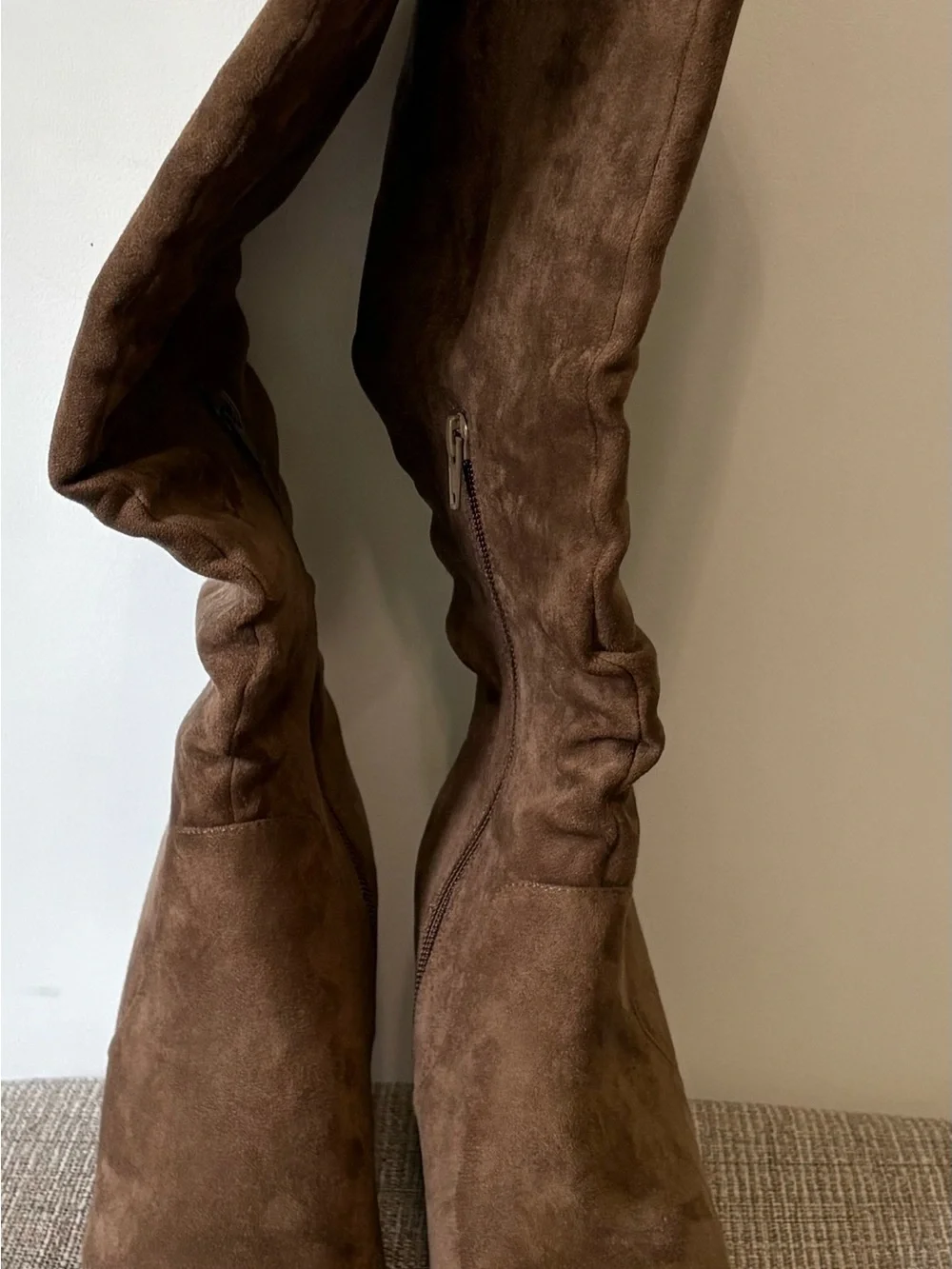 Universal Thread Junie Tall Slouch Boots Tan Faux Suede Pointed Toe 9.5